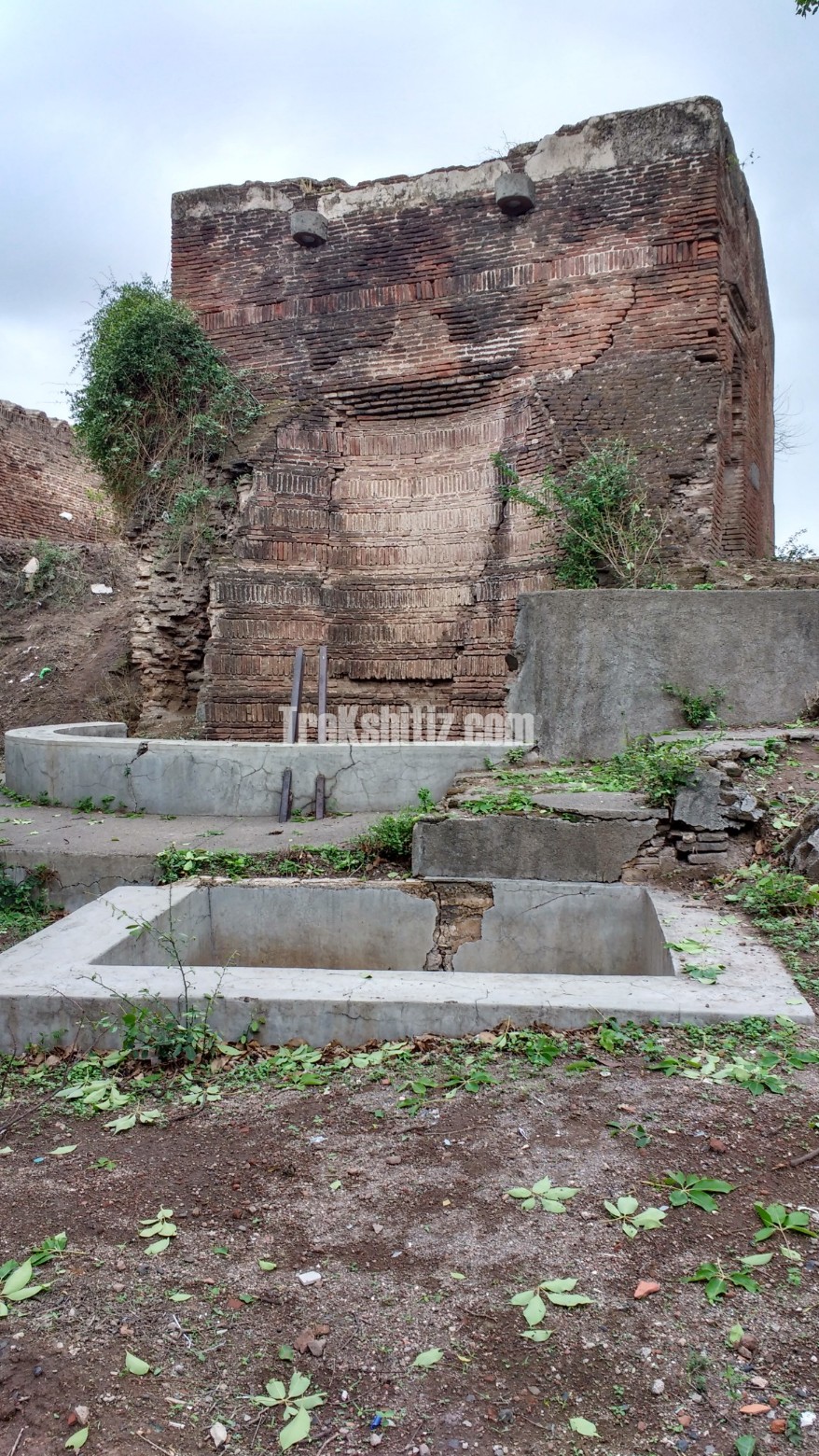 Well Balapur Fort